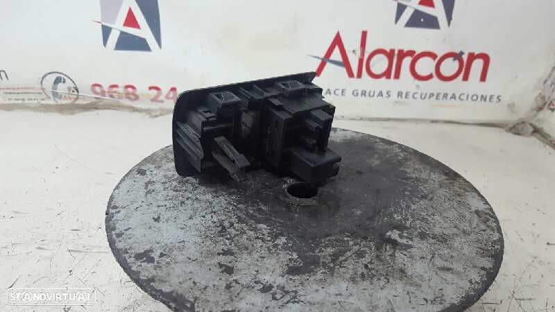 CONTROLE DE AJUSTE DE LUZES RENAULT CLIO III CONFORT DYNAMIQUE - 5