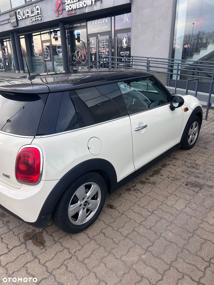 MINI ONE - 3