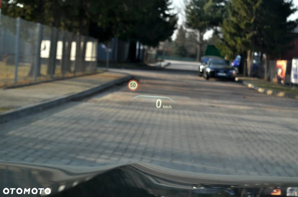 BMW Seria 7 - 36