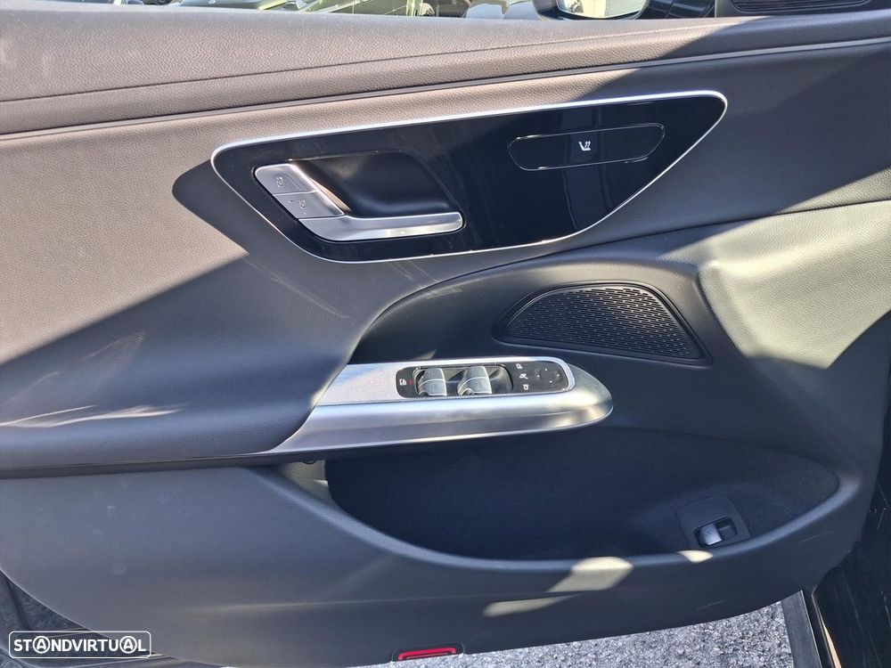 Mercedes-Benz E 220 d Avantgarde - 9