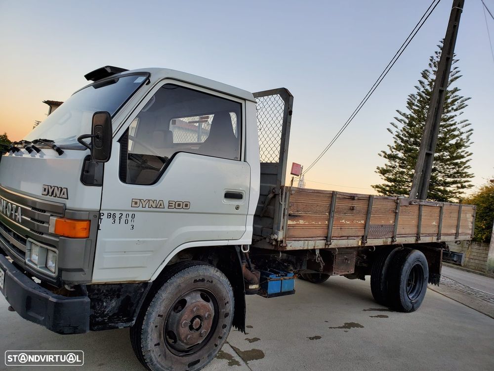 Toyota Dyna 300 - 2