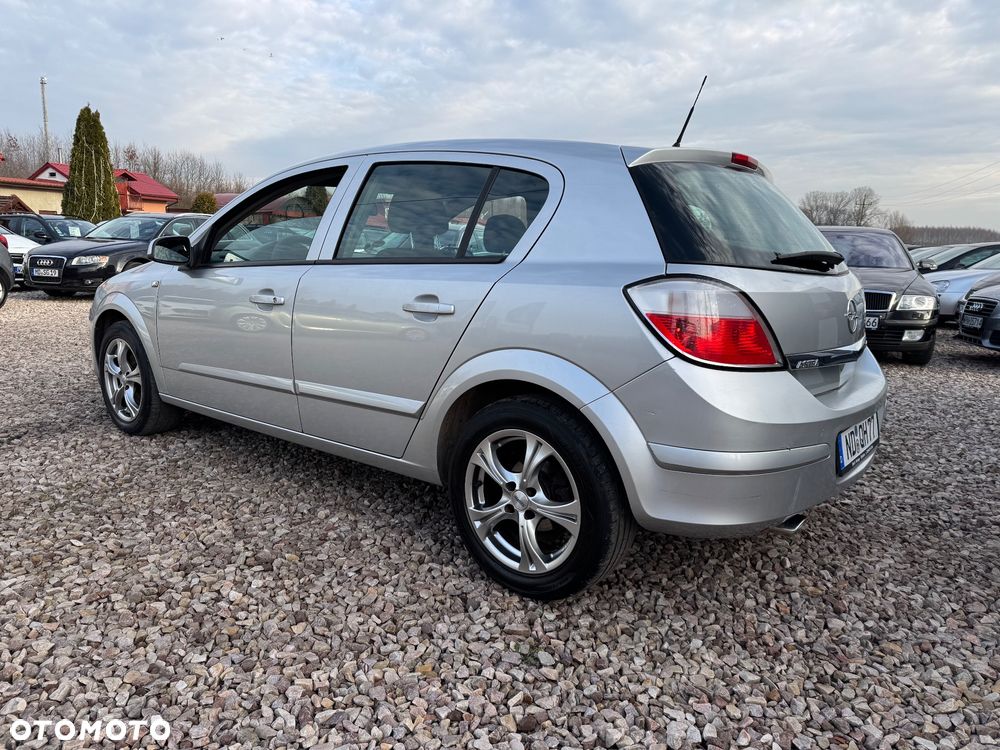 Opel Astra 1.6 - 19