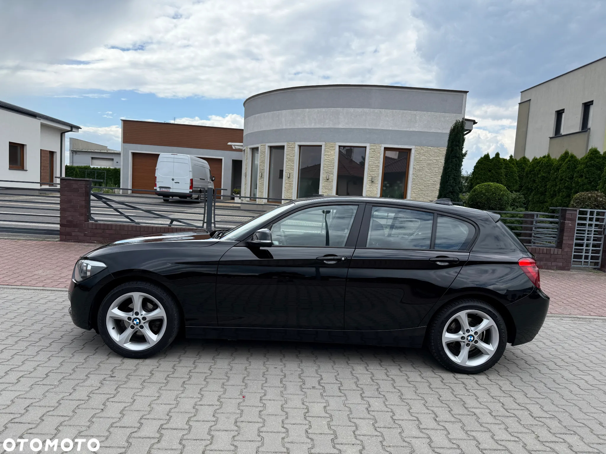 BMW Seria 1 116i - 13