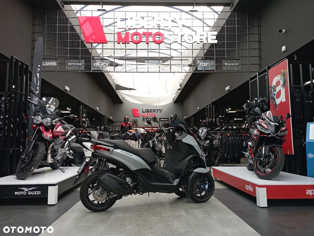 Piaggio MP-3 - 5