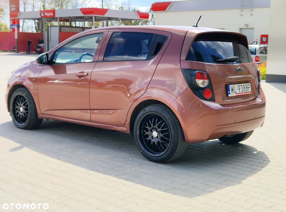 Chevrolet Aveo 1.4 LT - 5