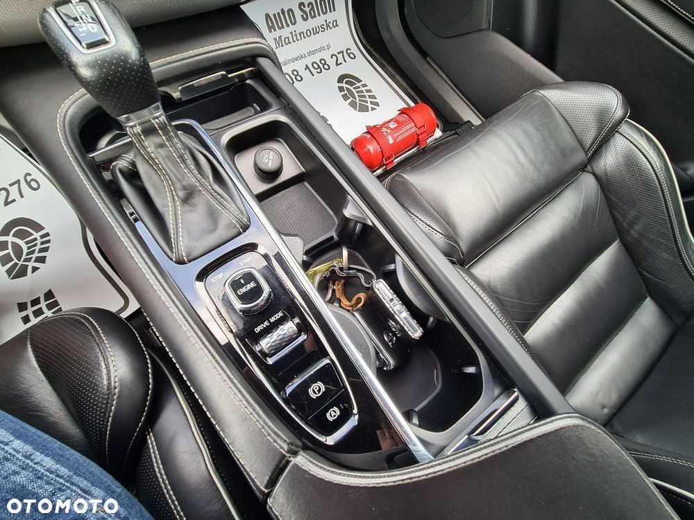 Volvo XC 90 T6 AWD R-Design - 14
