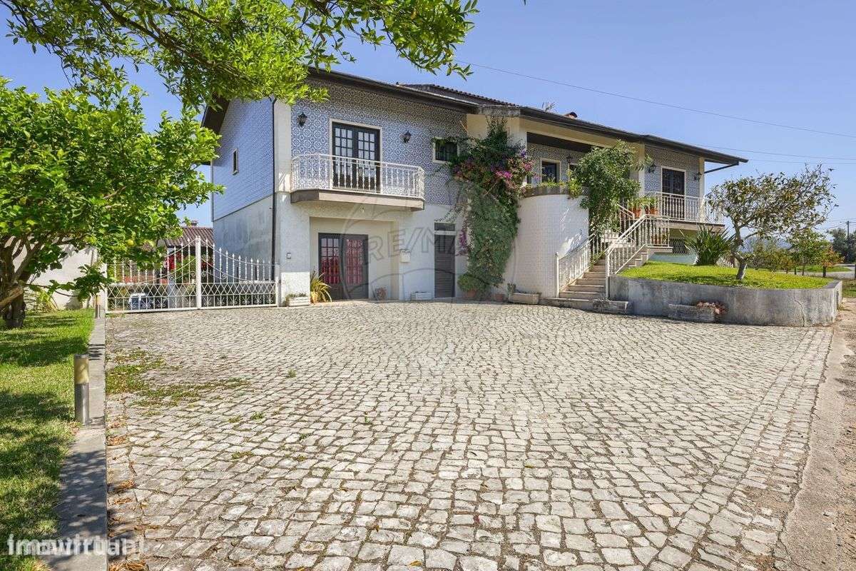 Moradia T3 | Anexo T1 | 628m2 | Lote 2140m2 | 10 min Centro Águeda - Grande imagem: 2/49