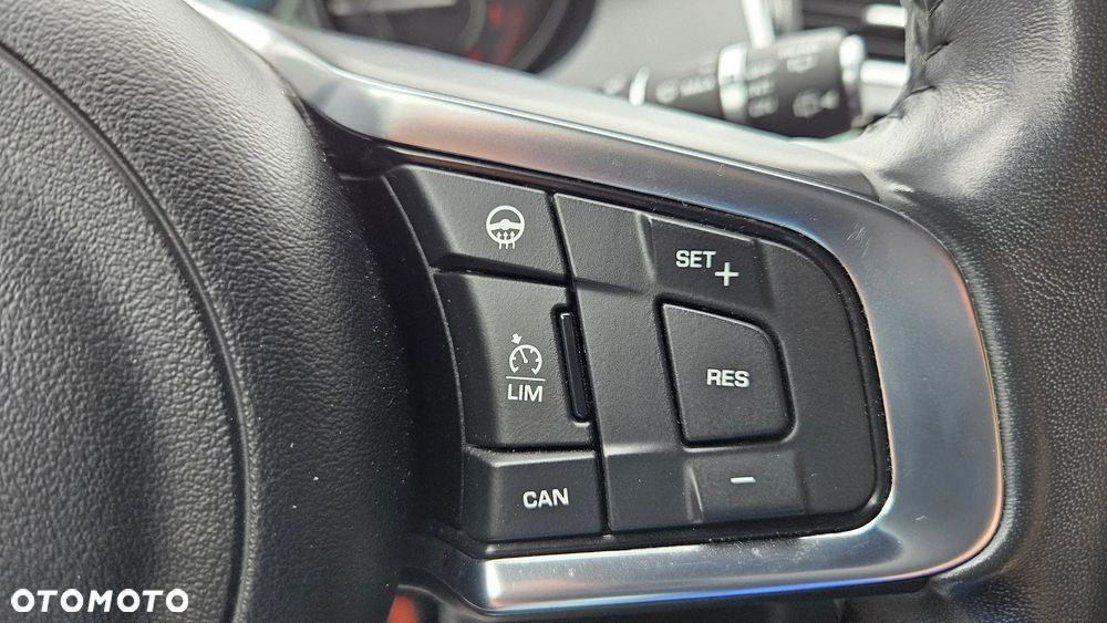 Jaguar E-Pace D150 R-Dynamic S - 23