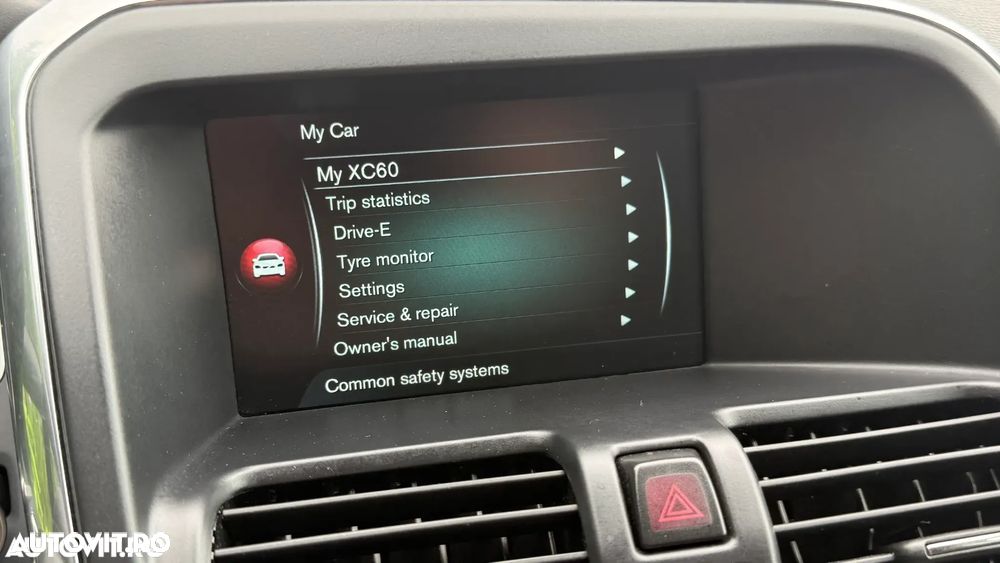 Volvo XC 60 D3 Geartronic Summum - 11