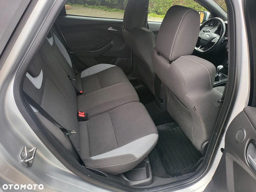 Ford Focus 2.0 TDCi ST-2 - 22