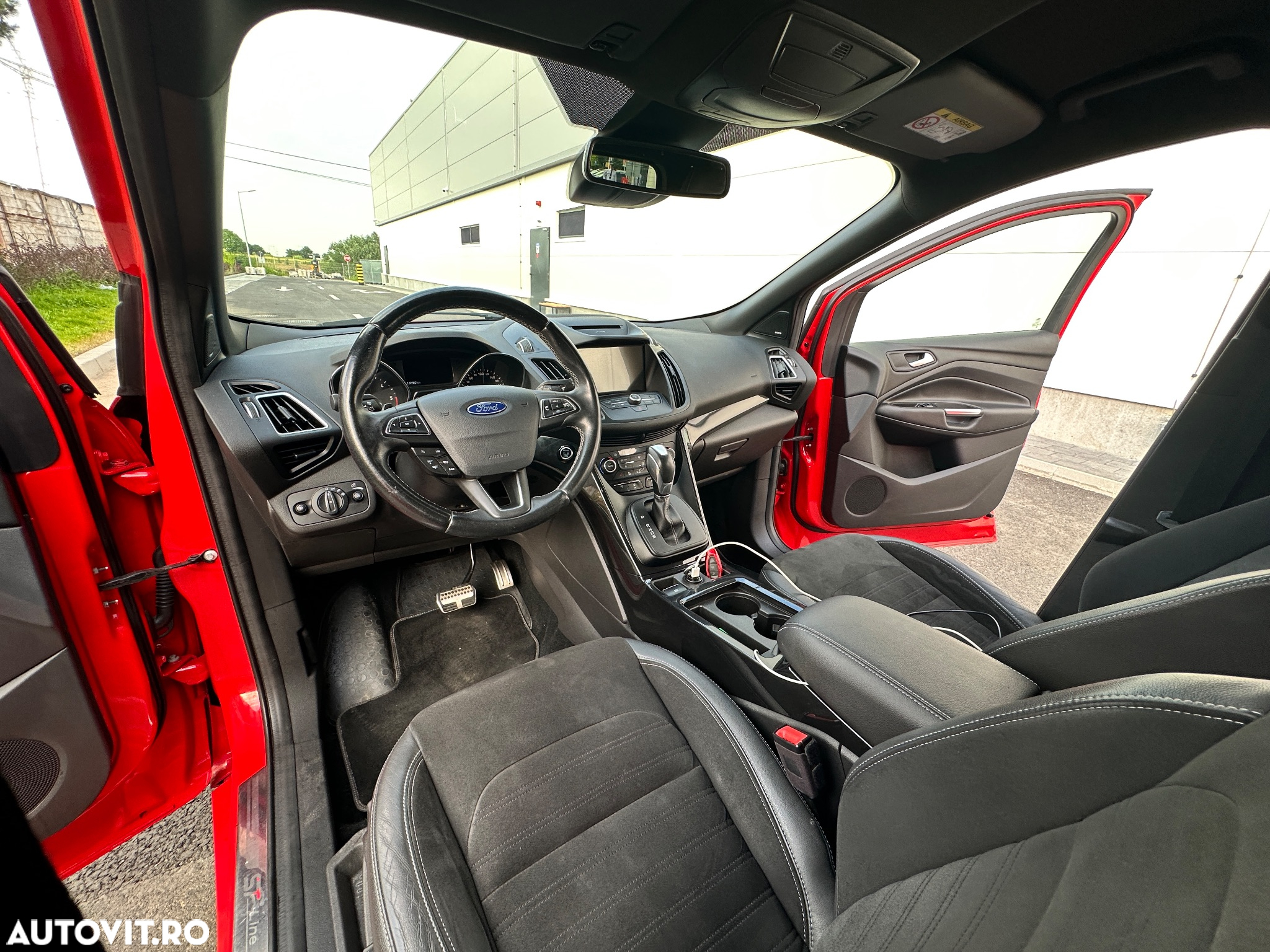 Ford Kuga 2.0 TDCi 4WD Powershift ST-Line - 9