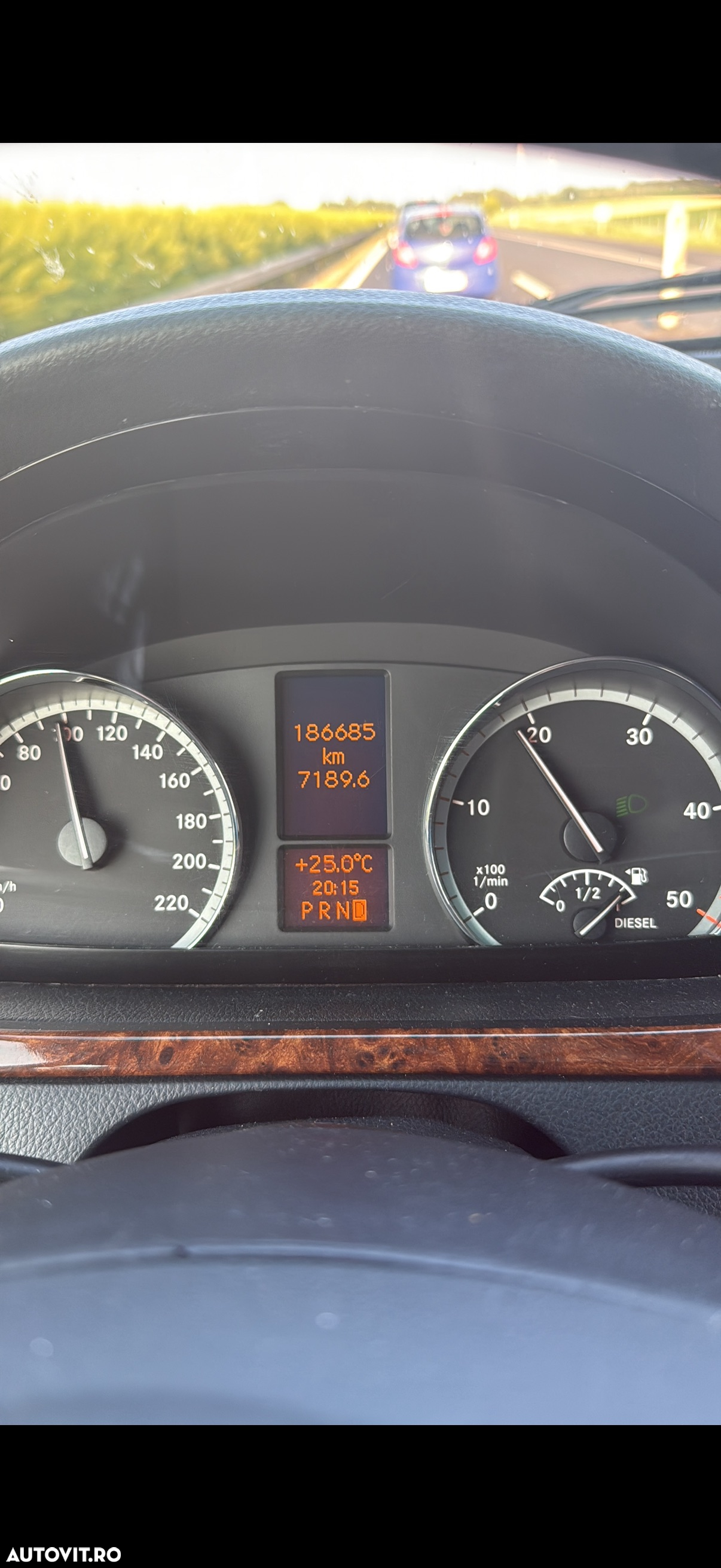 Mercedes-Benz Viano - 11