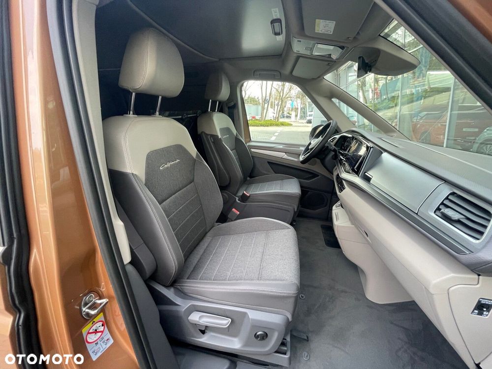 Volkswagen california Nowa California Coast silnik: 2,0 l TDI SCR 150 KM / skrzynia biegów: 7-biegowa DSG rozstaw osi: 3124 mm - 12