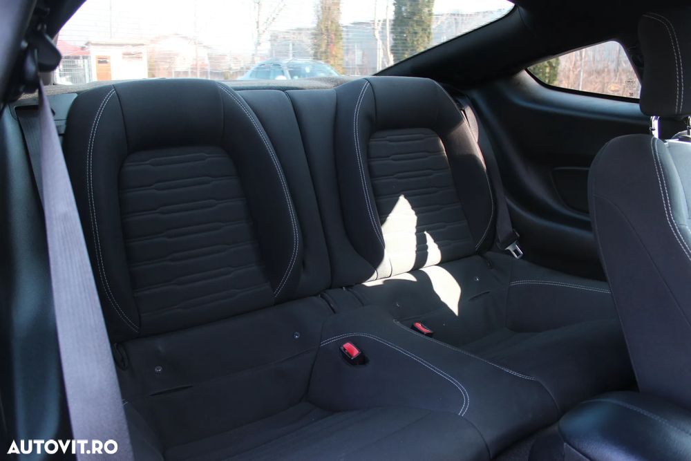 Ford Mustang 2.3 EcoBoost Aut. - 14