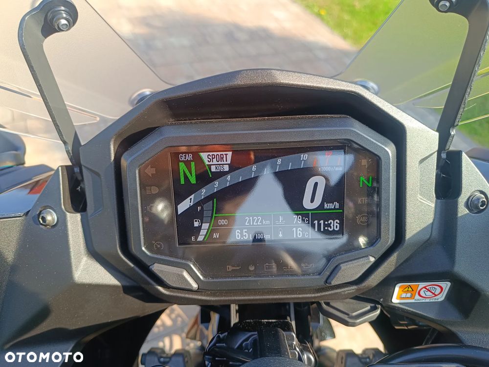 Kawasaki Ninja 1000 SX - 32
