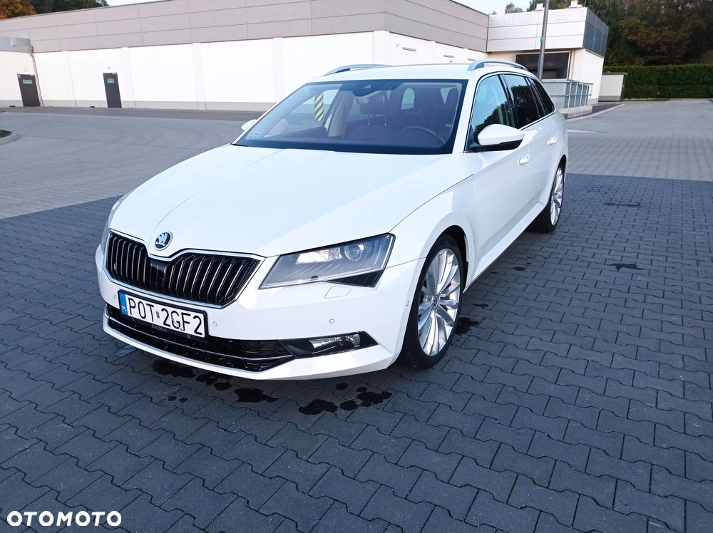 Skoda Superb 2.0 TDI Style - 2