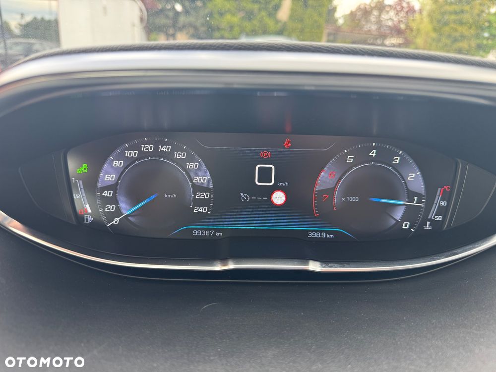 Peugeot 3008 PureTech 130 Stop & Start GPF Allure Pack - 23