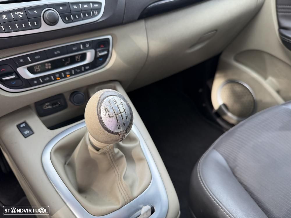 Renault Grand Scénic 1.5 dCi Dynamique S 7L - 16