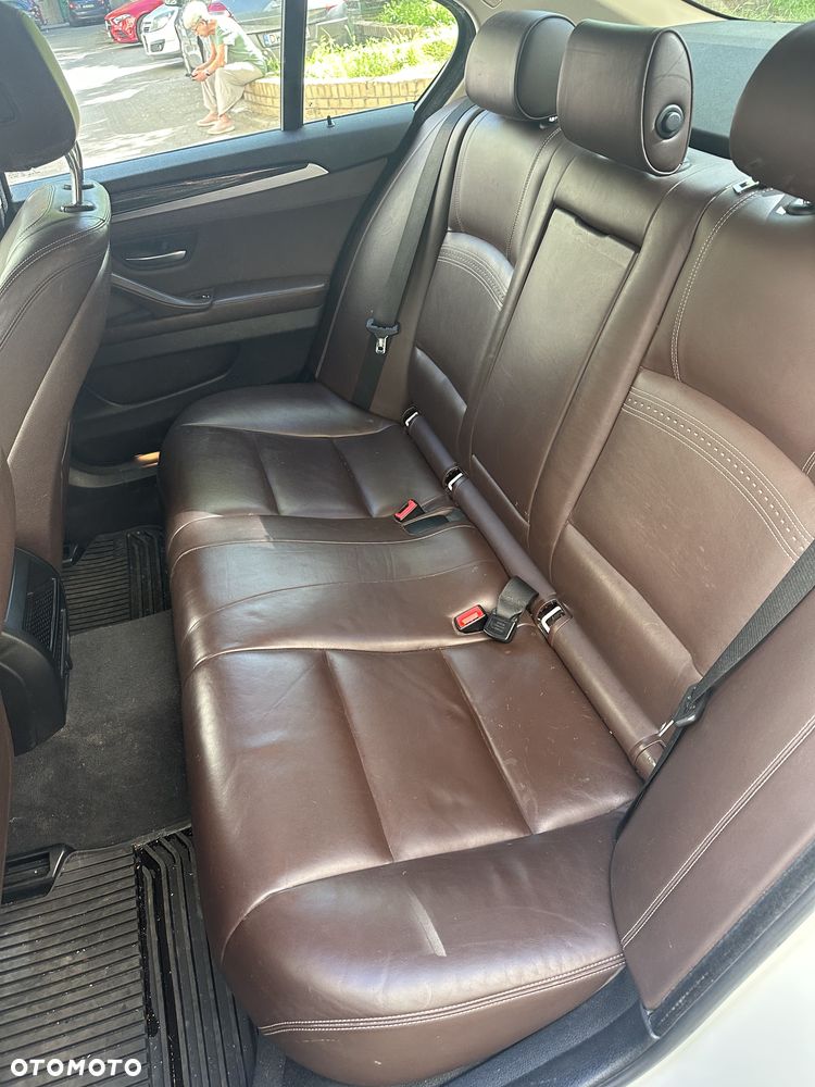 BMW Seria 5 518d Luxury Line - 14