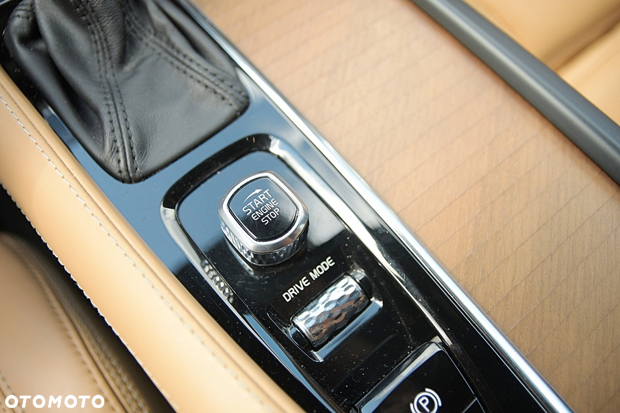 Volvo XC 90 D5 AWD Inscription - 31