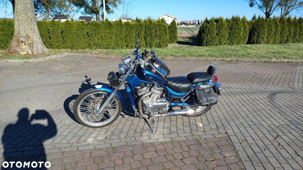 Suzuki Intruder - 4