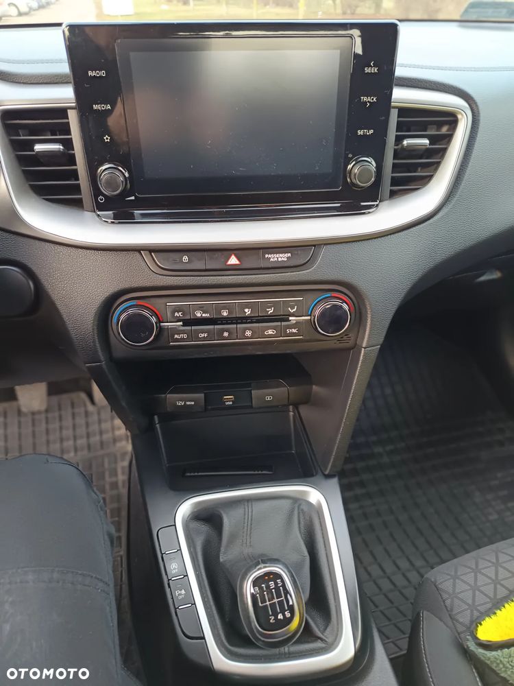 Kia Ceed 1.0 T-GDI M - 8