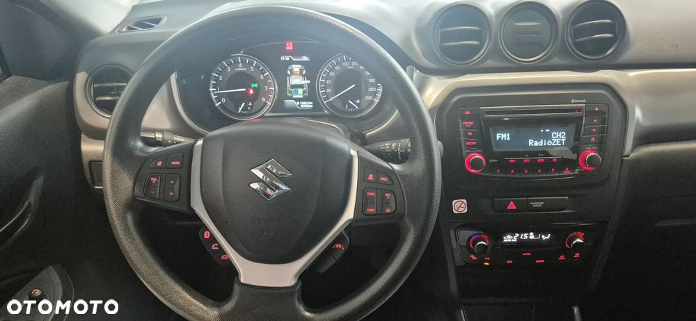 Suzuki Vitara 1.4 Boosterjet Hybrid Club - 17