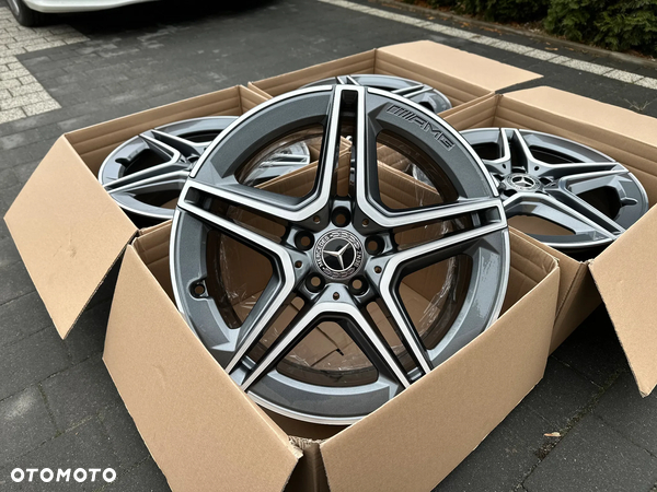 Felgi Mercedes-Benz  AMG 7.5Jx18H2-N Et49 5x112 A1774011500 KOŁA R18