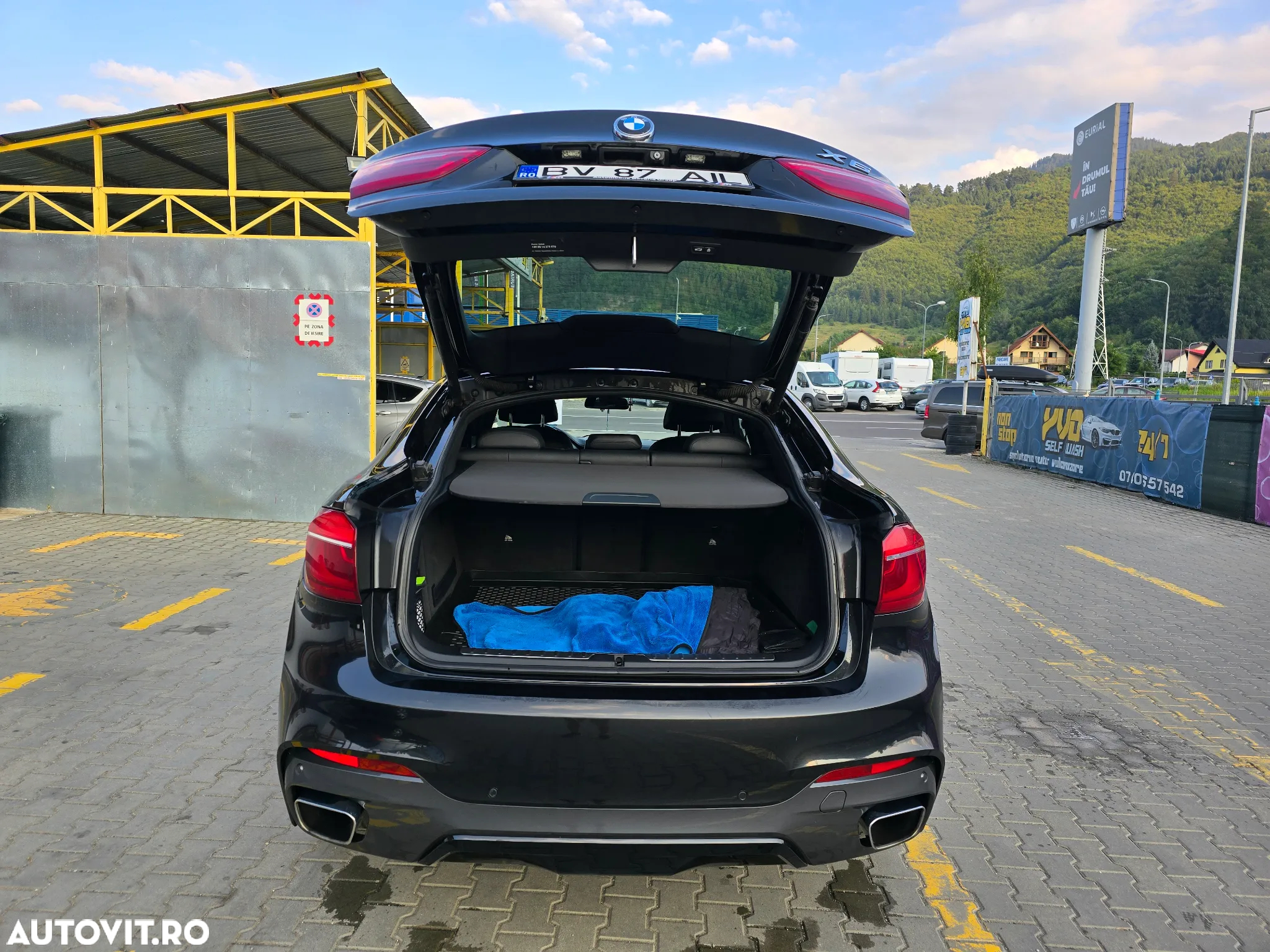 BMW X6 xDrive40d - 24