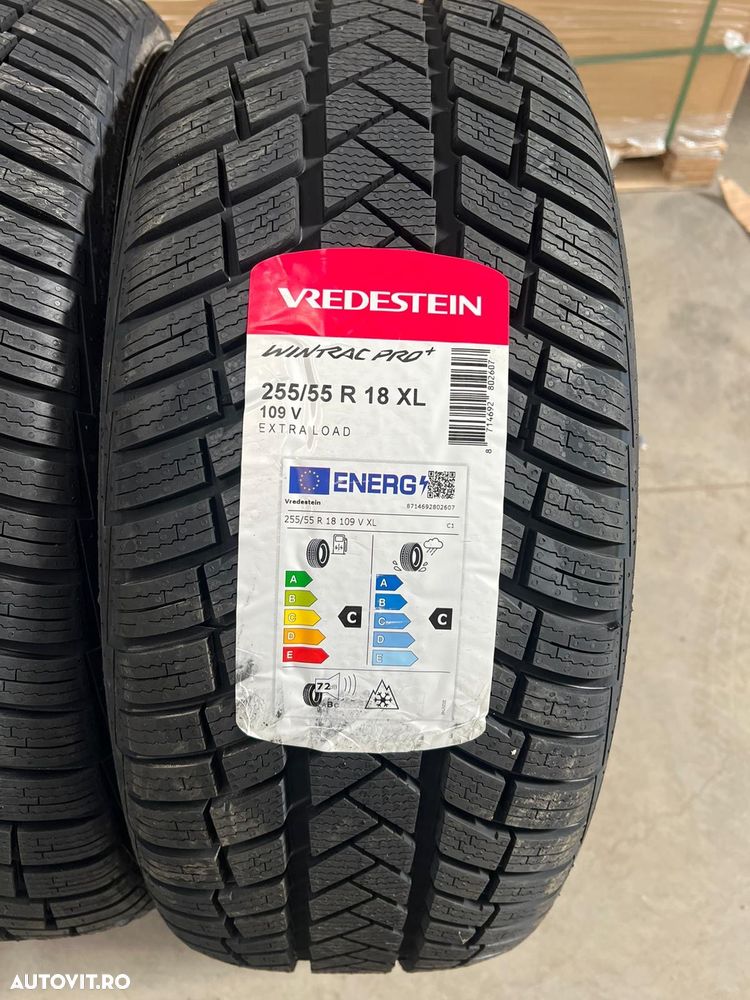 Vând 4 anvelope 255/55/18 vredestein de iarnă noi - 4