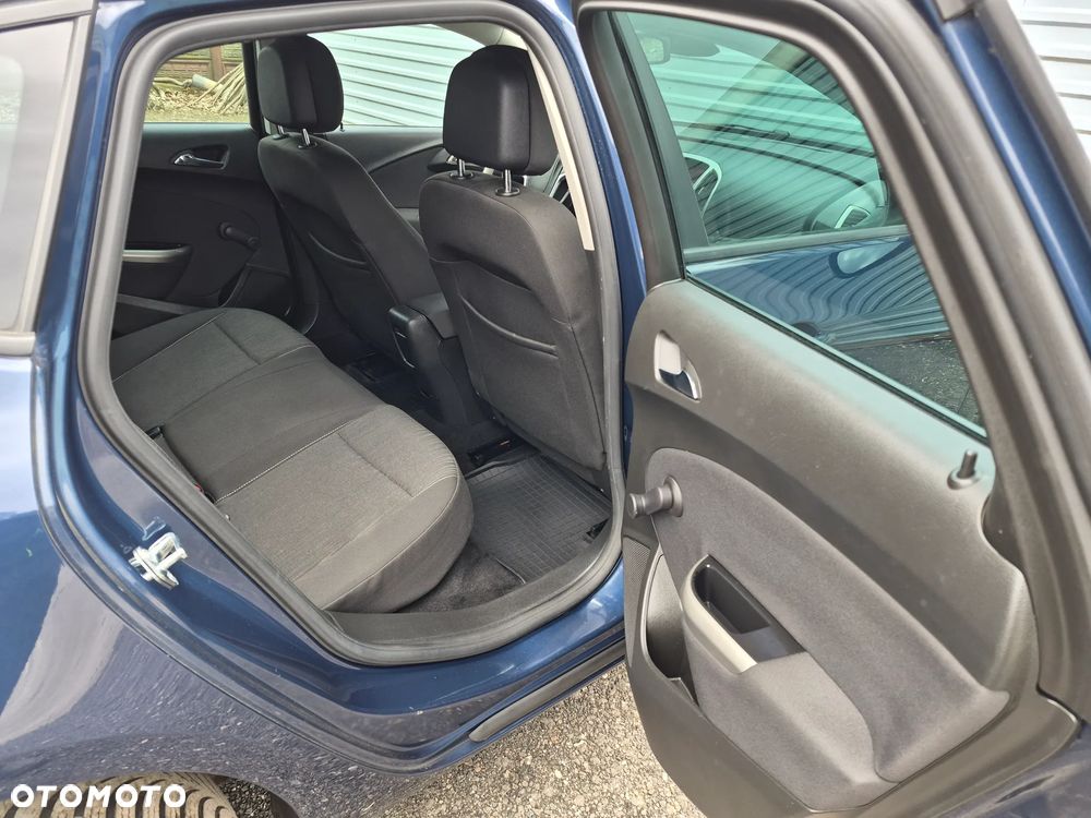 Opel Astra 1.4 T Enjoy - 17