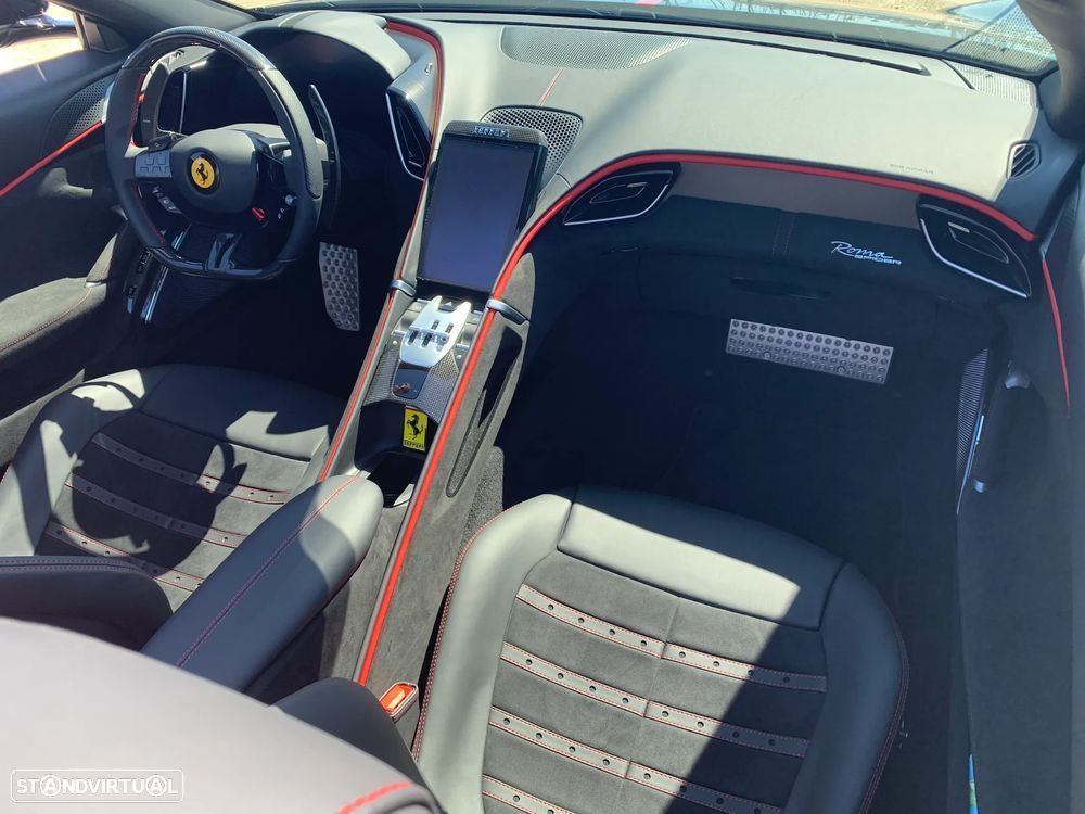 Ferrari Roma Spider - 27