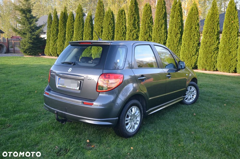 Suzuki SX4 1.6 Premium - 5