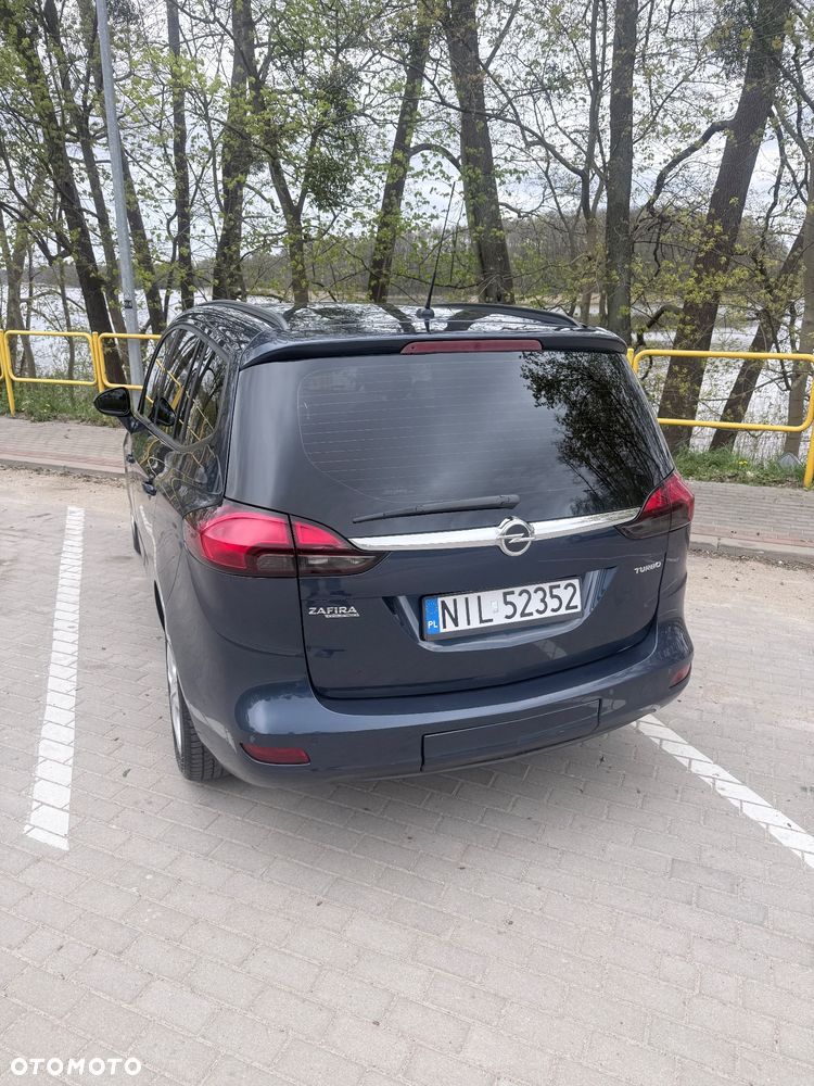 Opel Zafira - 16