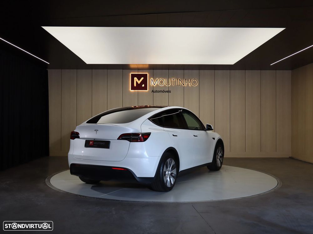 Tesla Model Y 2024 photo 5