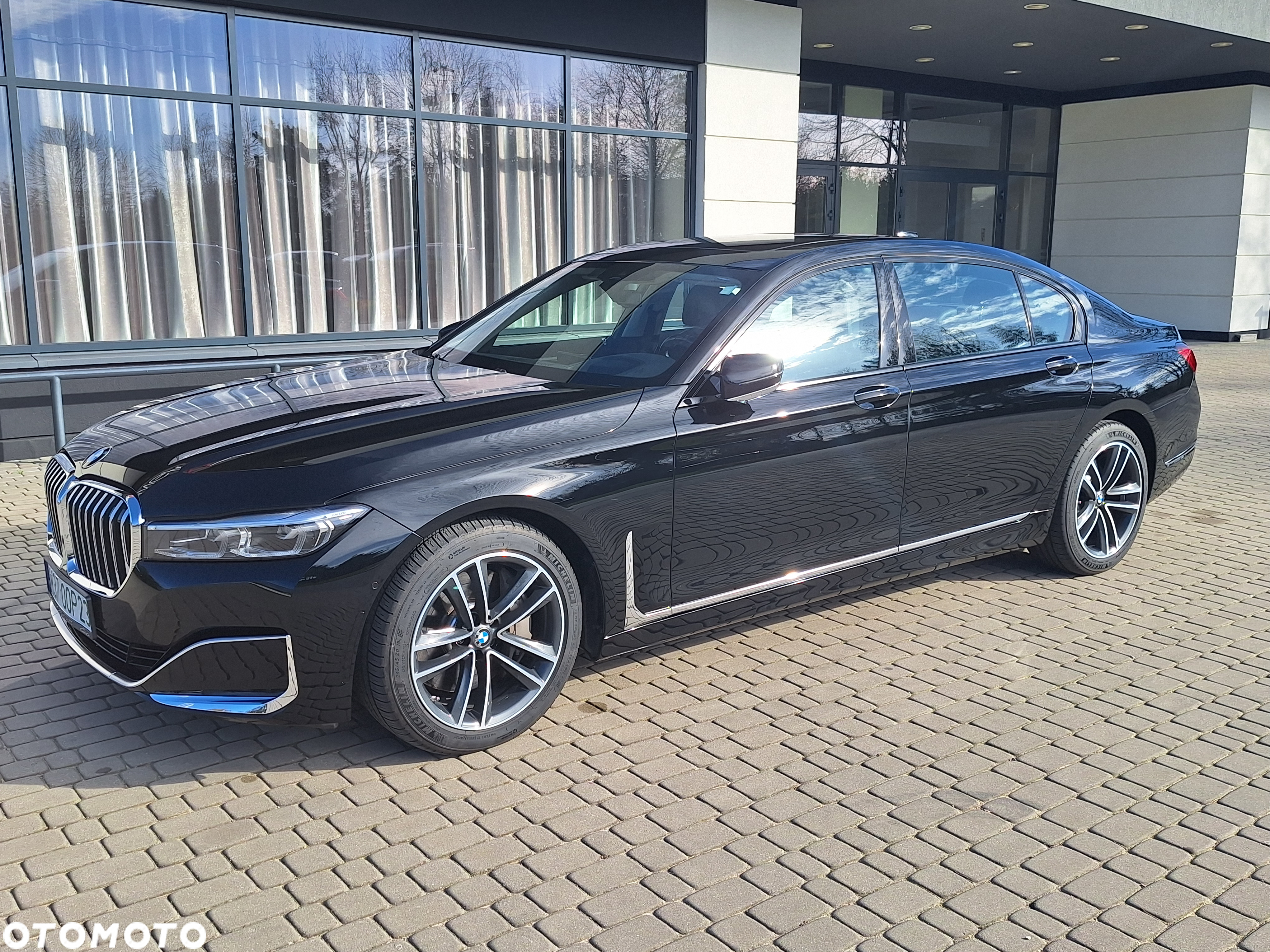 BMW Seria 7 750Li xDrive - 6