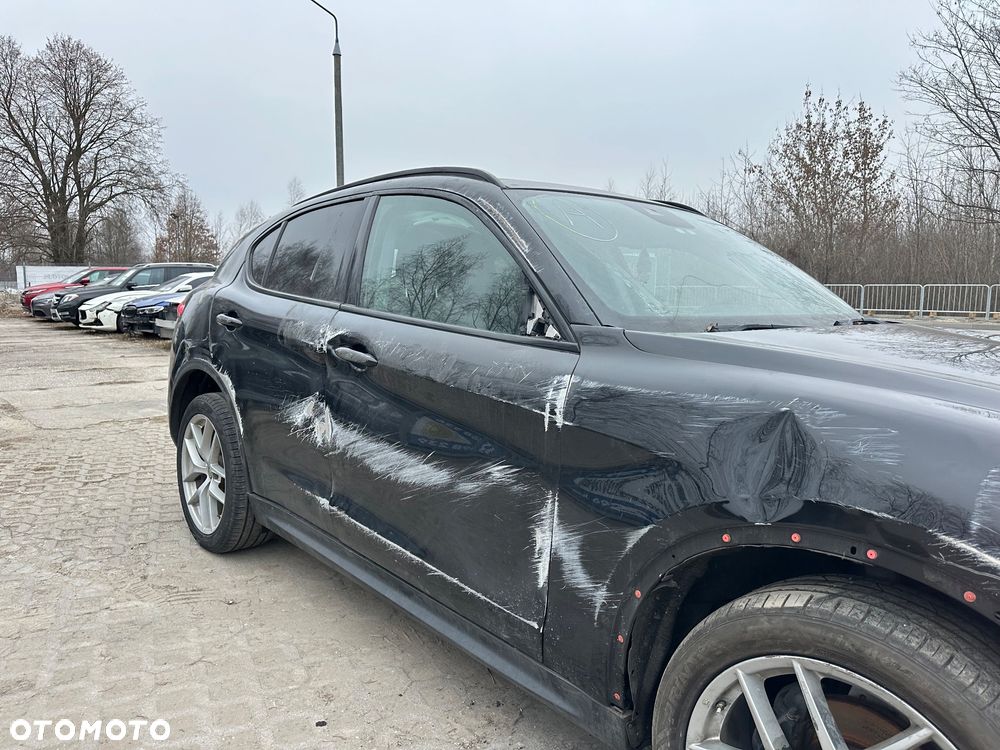 Alfa Romeo Stelvio - 4