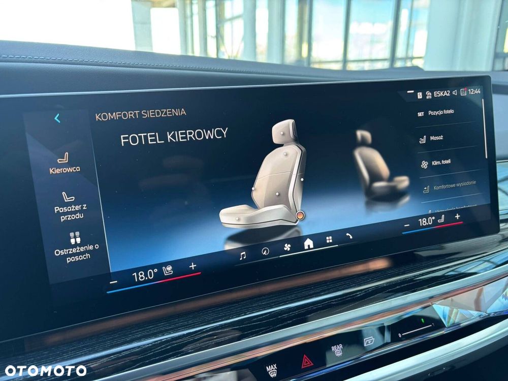 BMW Seria 7 - 41