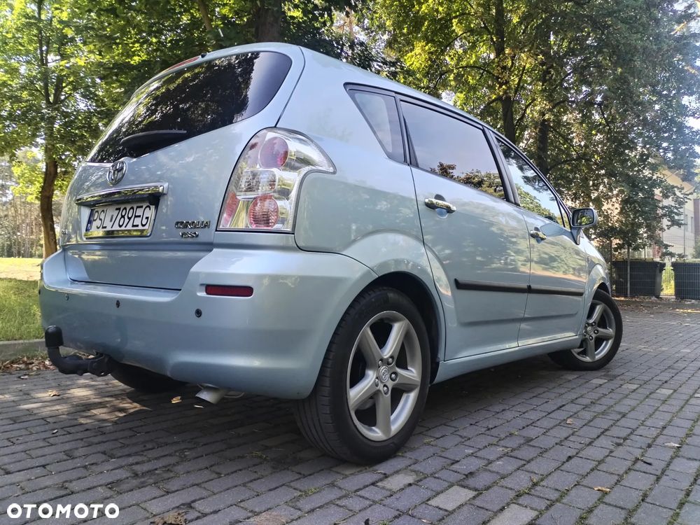 Toyota Corolla Verso - 9