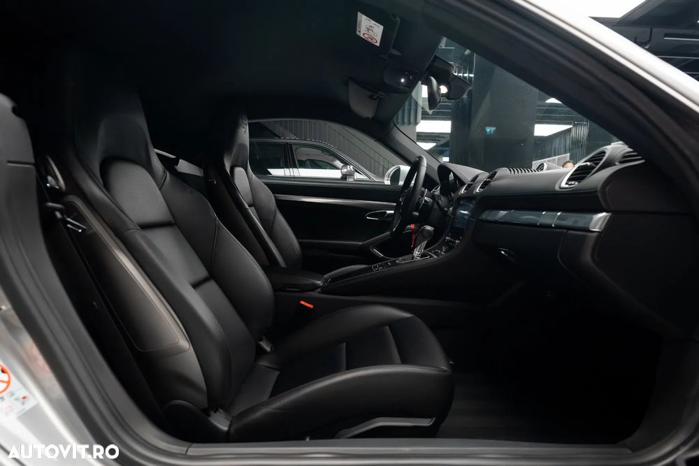 Porsche Cayman PDK - 29