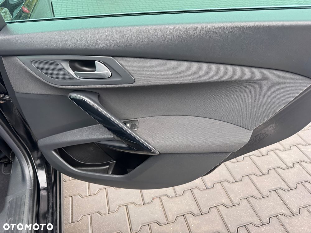 Peugeot 508 SW BlueHDi FAP 180 Automatik Stop&Start Allure - 26