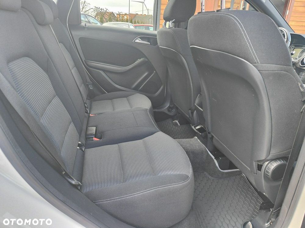 Mercedes-Benz Klasa B 180 d 7G-DCT Edition - 25