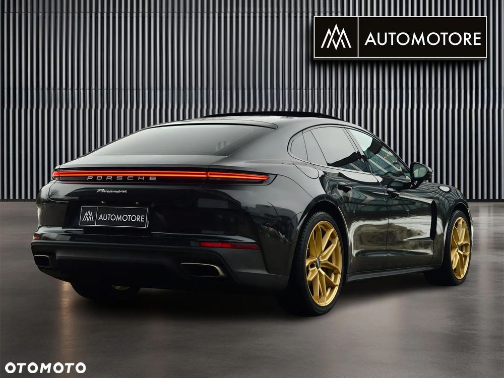 Porsche Panamera 4 - 11