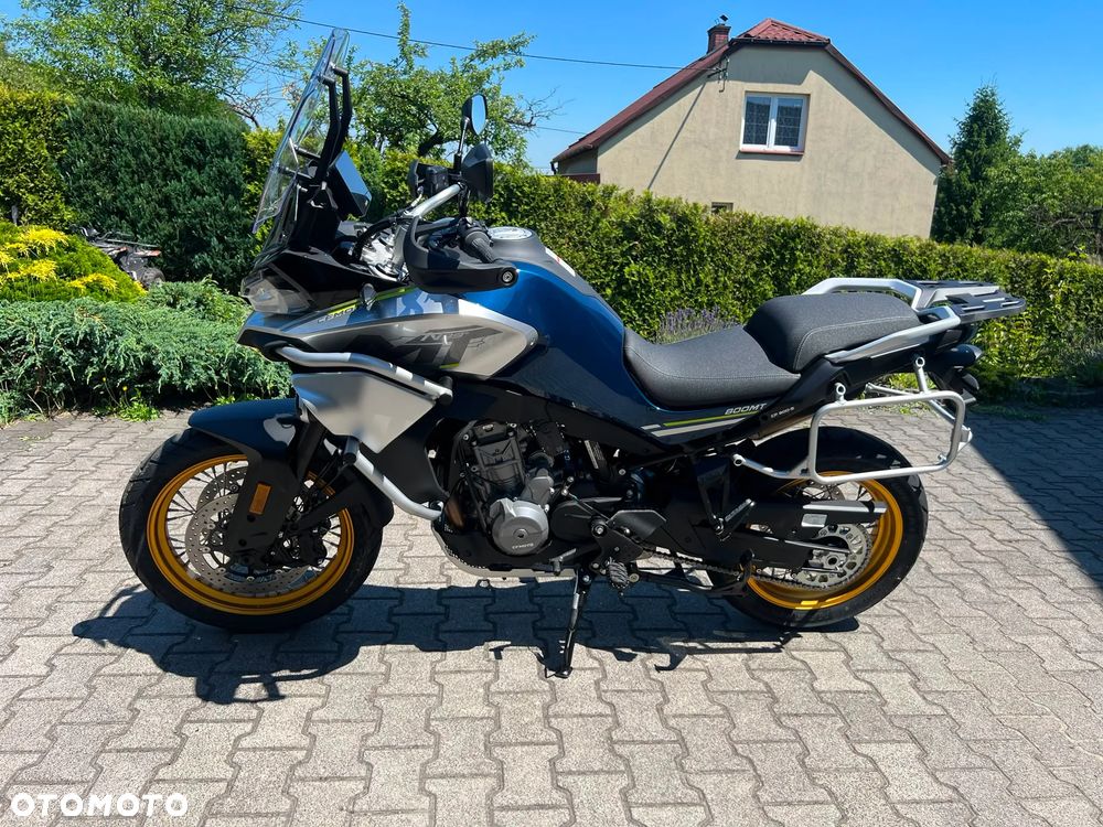 CFMoto 800MT Touring - 11