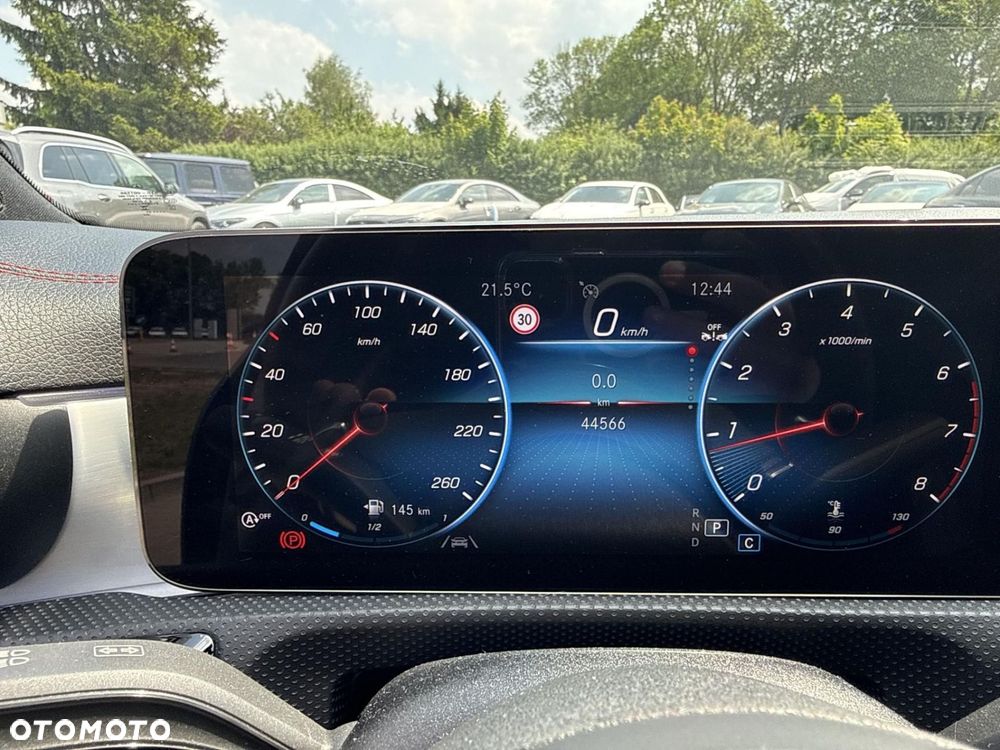Mercedes-Benz CLA - 14