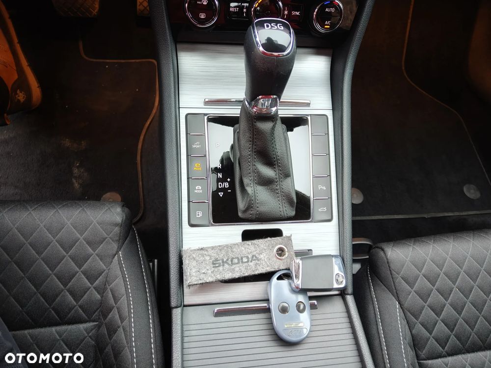 Skoda Superb 1.4 TSI Plug-In Hybrid Style DSG - 22