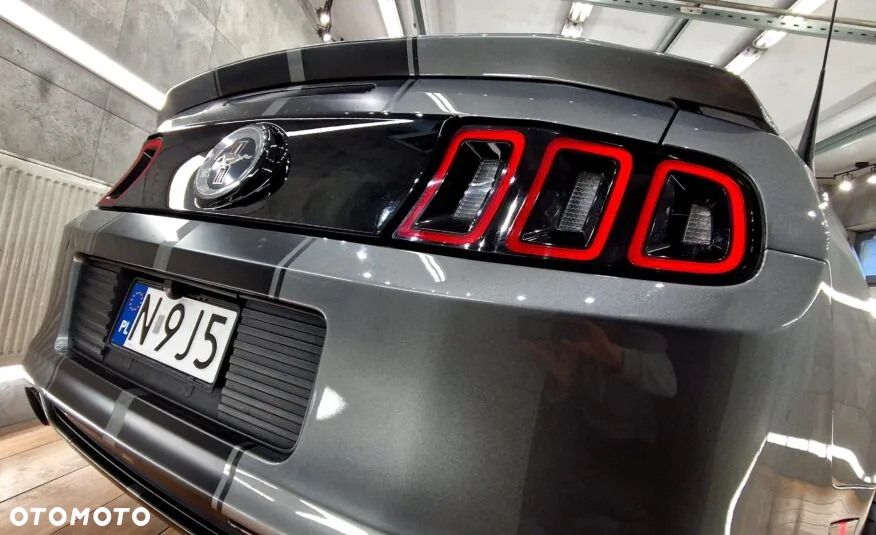 Ford Mustang 3.7 V6 Premium - 7