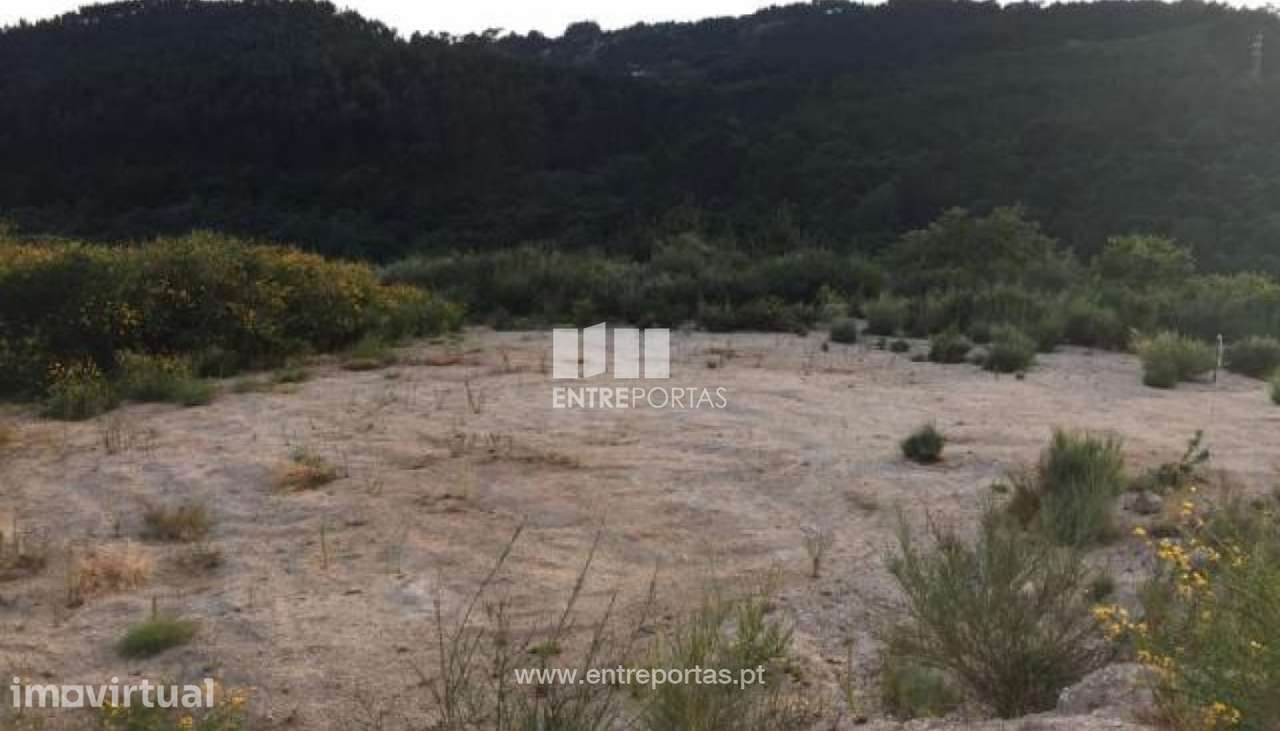 Venda Terreno, junto à estrada, Soalhães, Marco de Canaveses - Grande imagem: 2/10