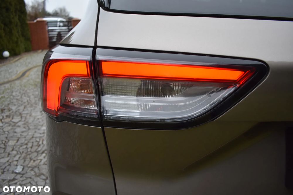 Ford Kuga 1.5 EcoBoost ST-LINE X - 31