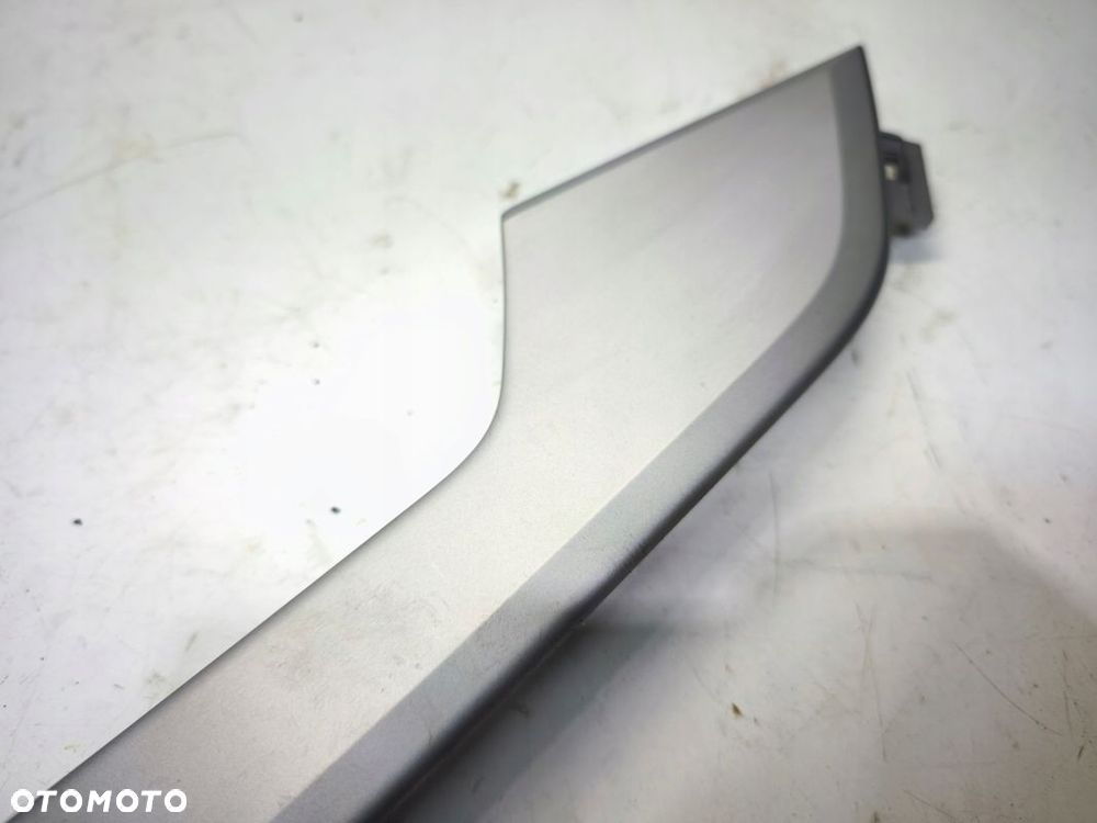 LISTWA DEKOR DRZWI PRAWY PRZÓD AUDI A4 B9 LIFT 8W0867410AG SZARY GŁADKI - 3